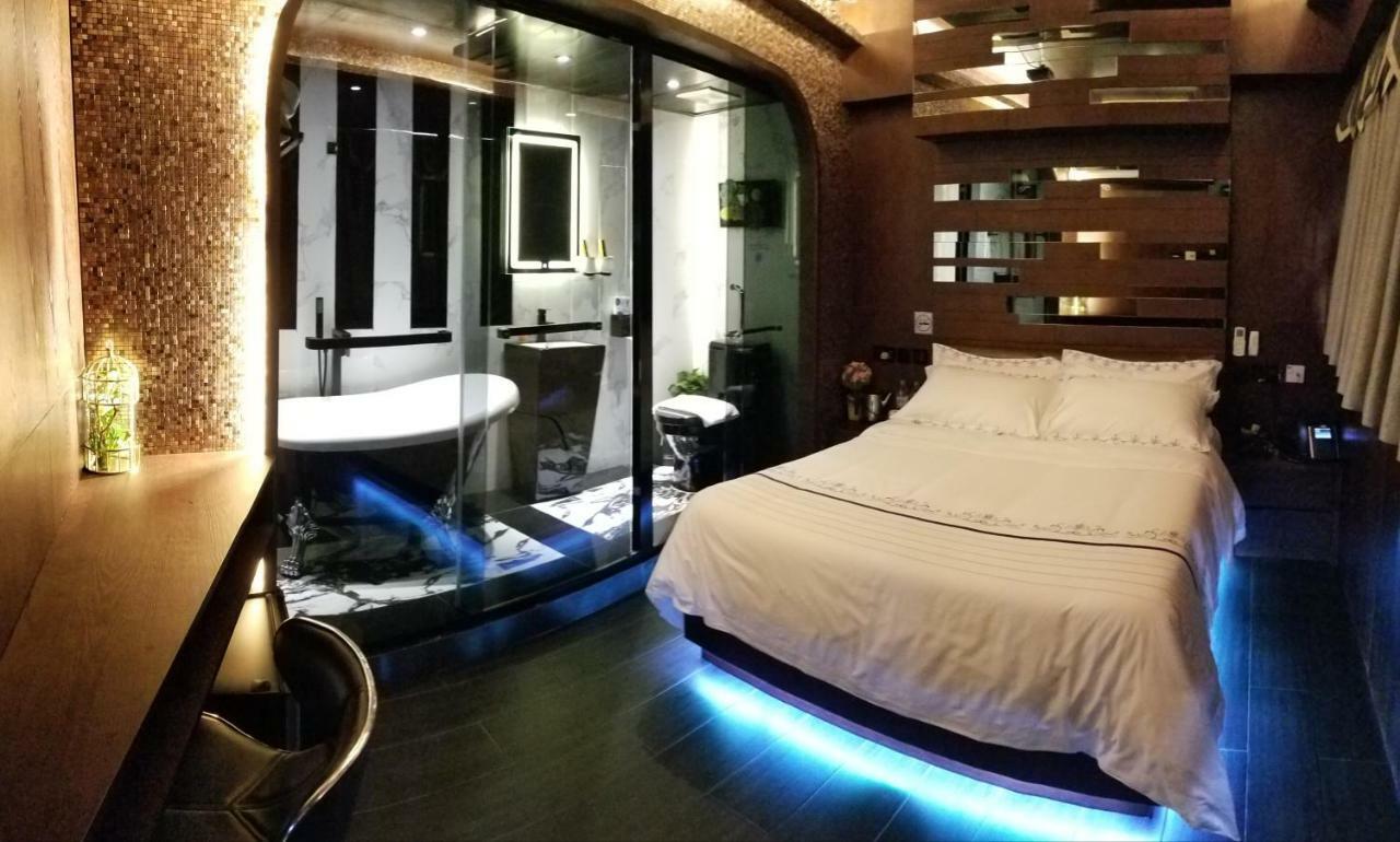 Star City Hotel Hong Kong Exterior foto
