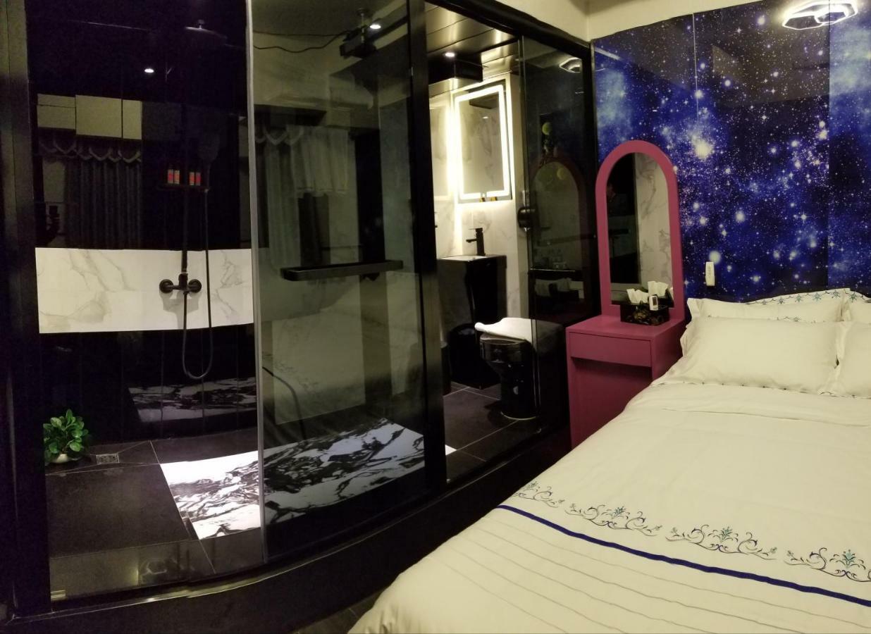 Star City Hotel Hong Kong Exterior foto